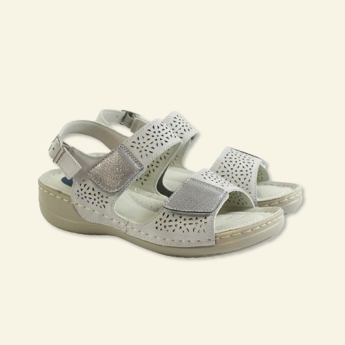 SANDALIA MYSOFT CONFORT CON VELCROS PLATA