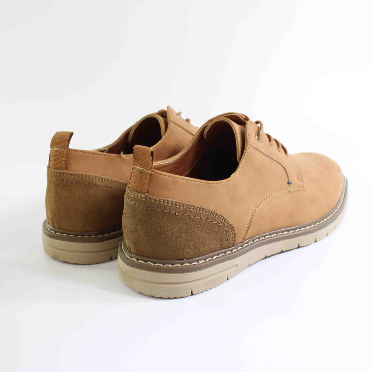 ZAPATO HOMBRE CASUAL CON CORDONES CAMEL