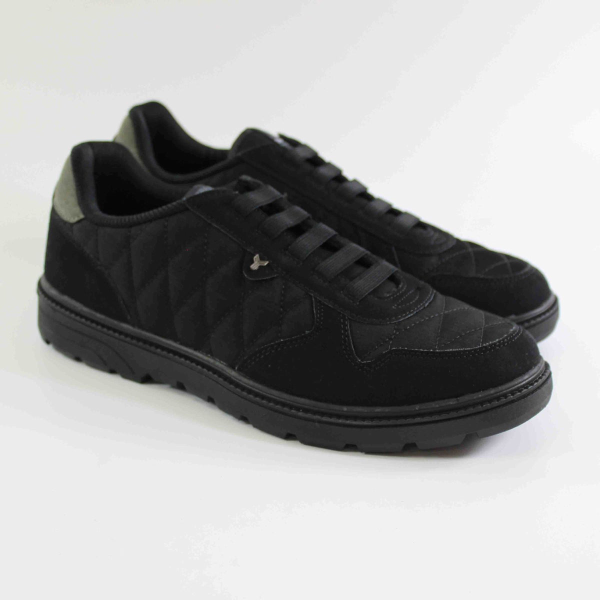 DEPORTIVO YUMAS CORDONES ELASTICOS NEGRO