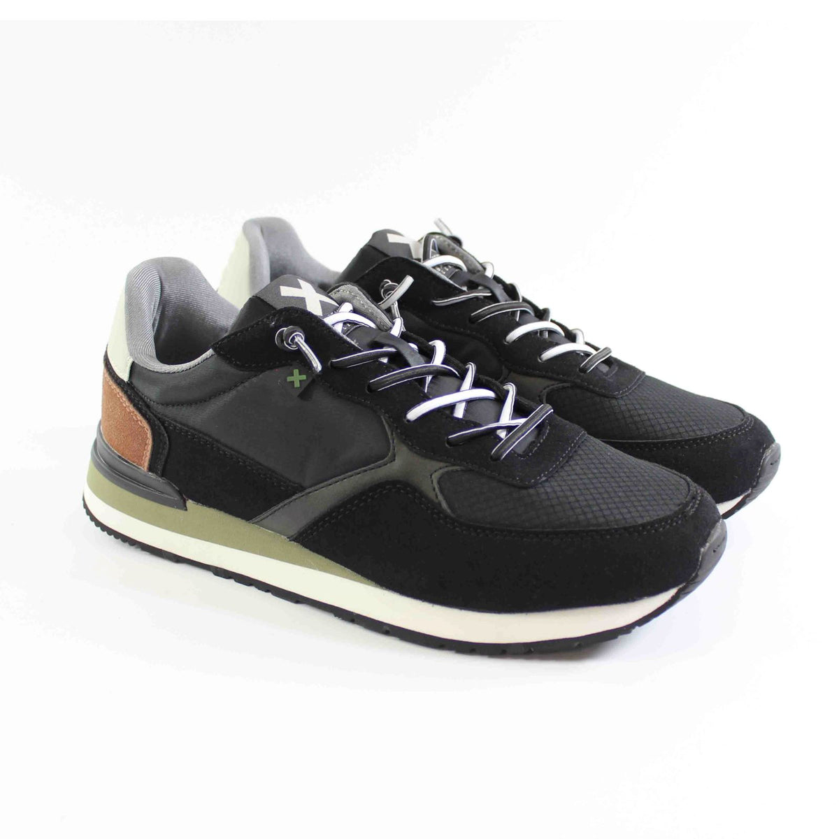 DEPORTIVO XTI CUVENIL CORDONES ELASTICOS NEGRO