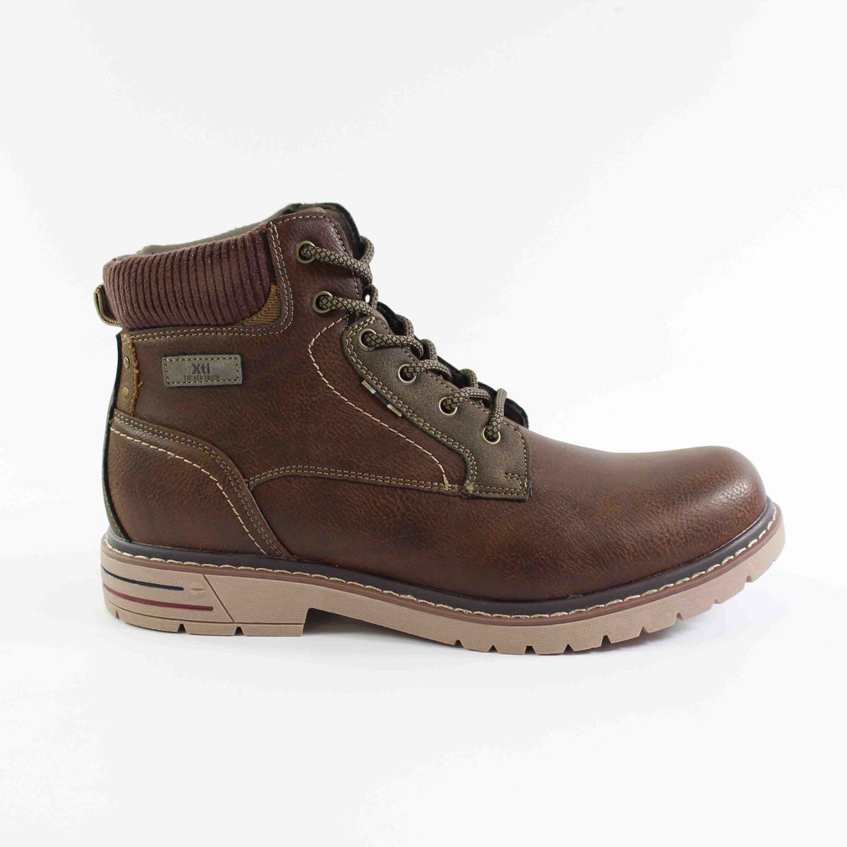 BOTIN CON CORDONES XTI MARRON