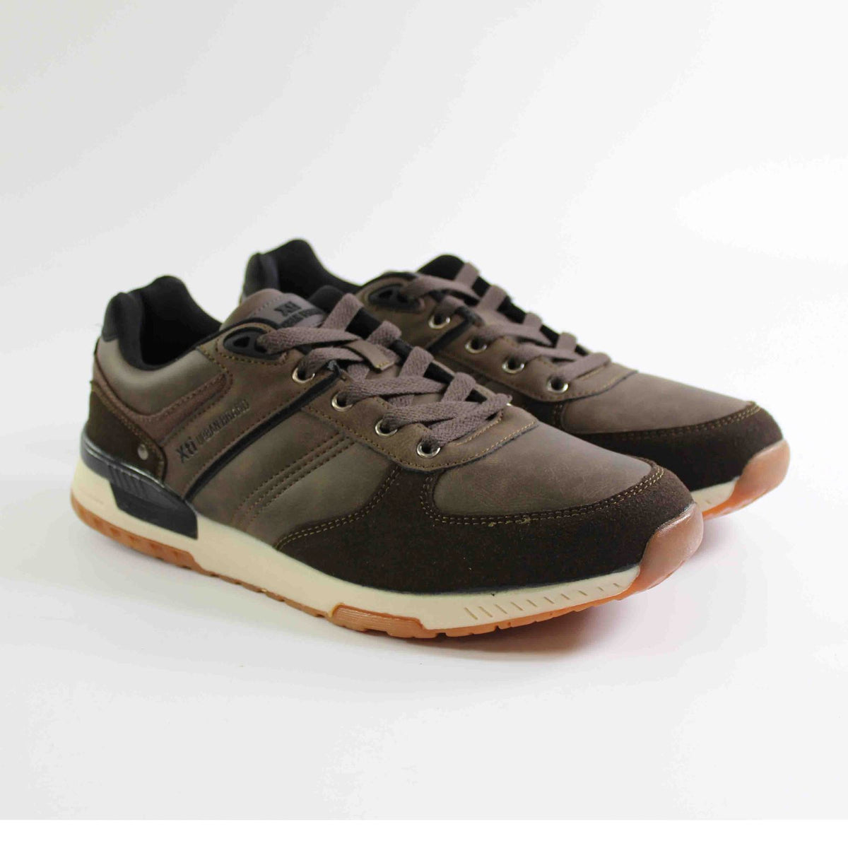 ZAPATO CASUAL XTI CON CORDONES MARRON