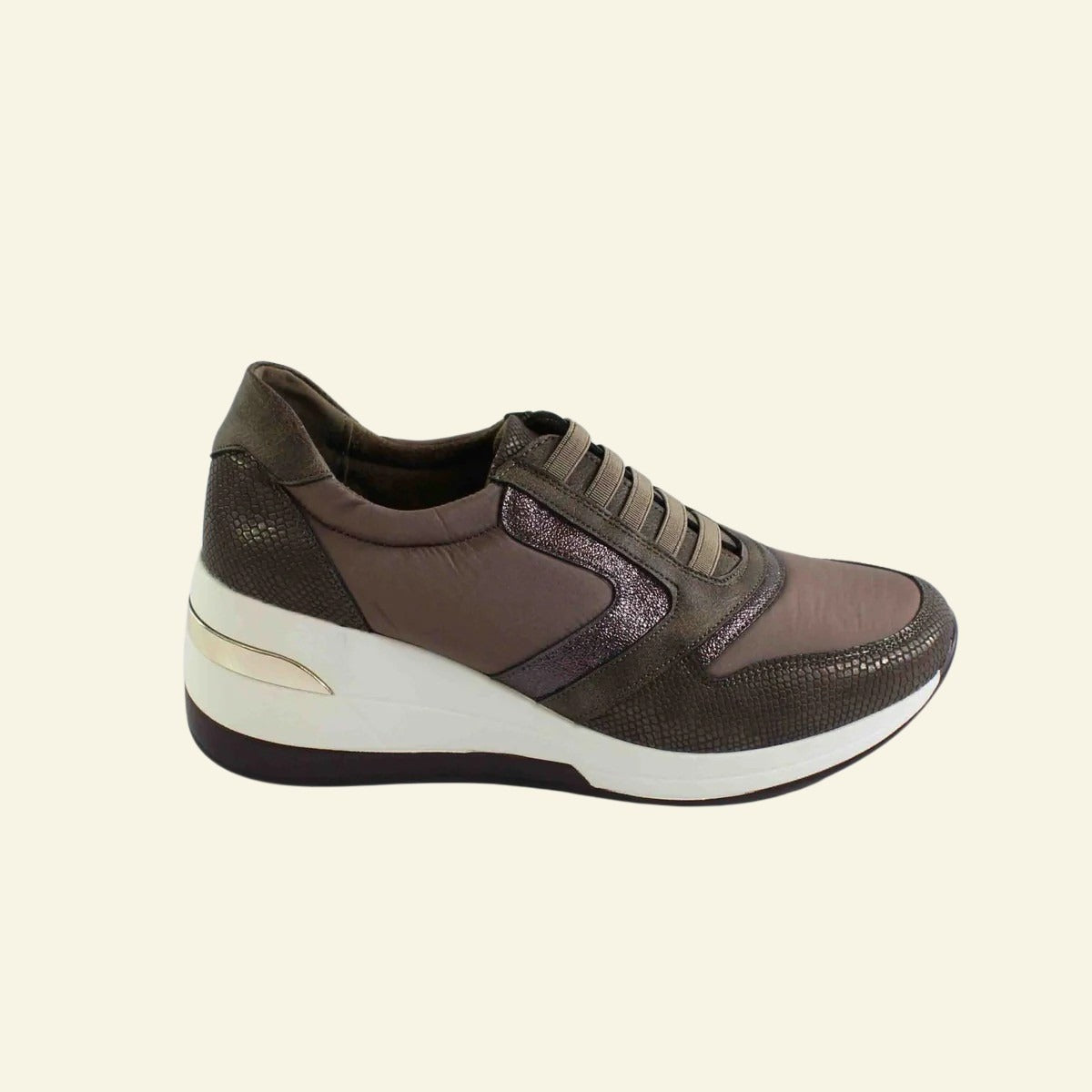 DEPORTIVO FOXY UP CORDONES ELÁSTICOS TAUPE