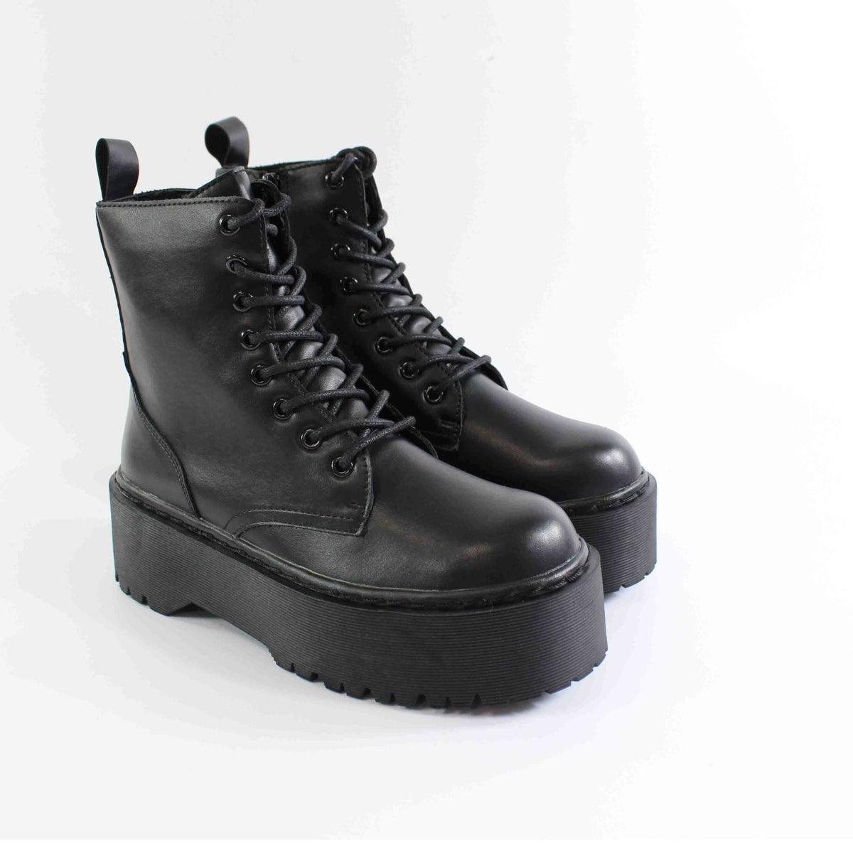 BOTIN MILITAR CORDONS AMB PLATAFORMA NEGRE