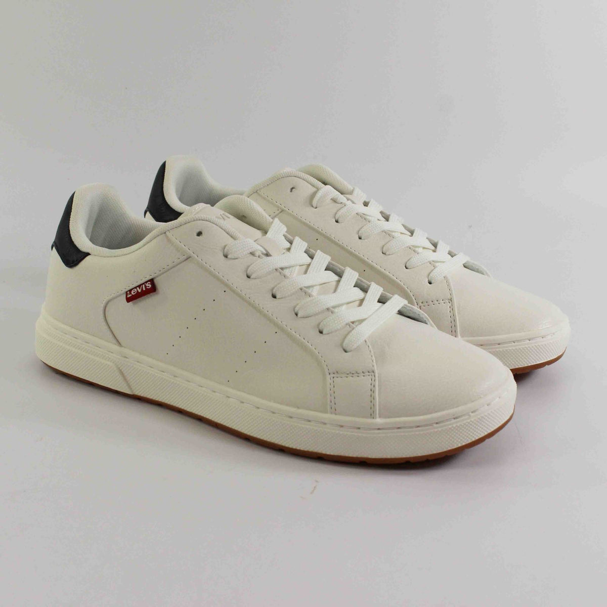 DEPORTIVA LEVIS CON CORDONES BLANCO