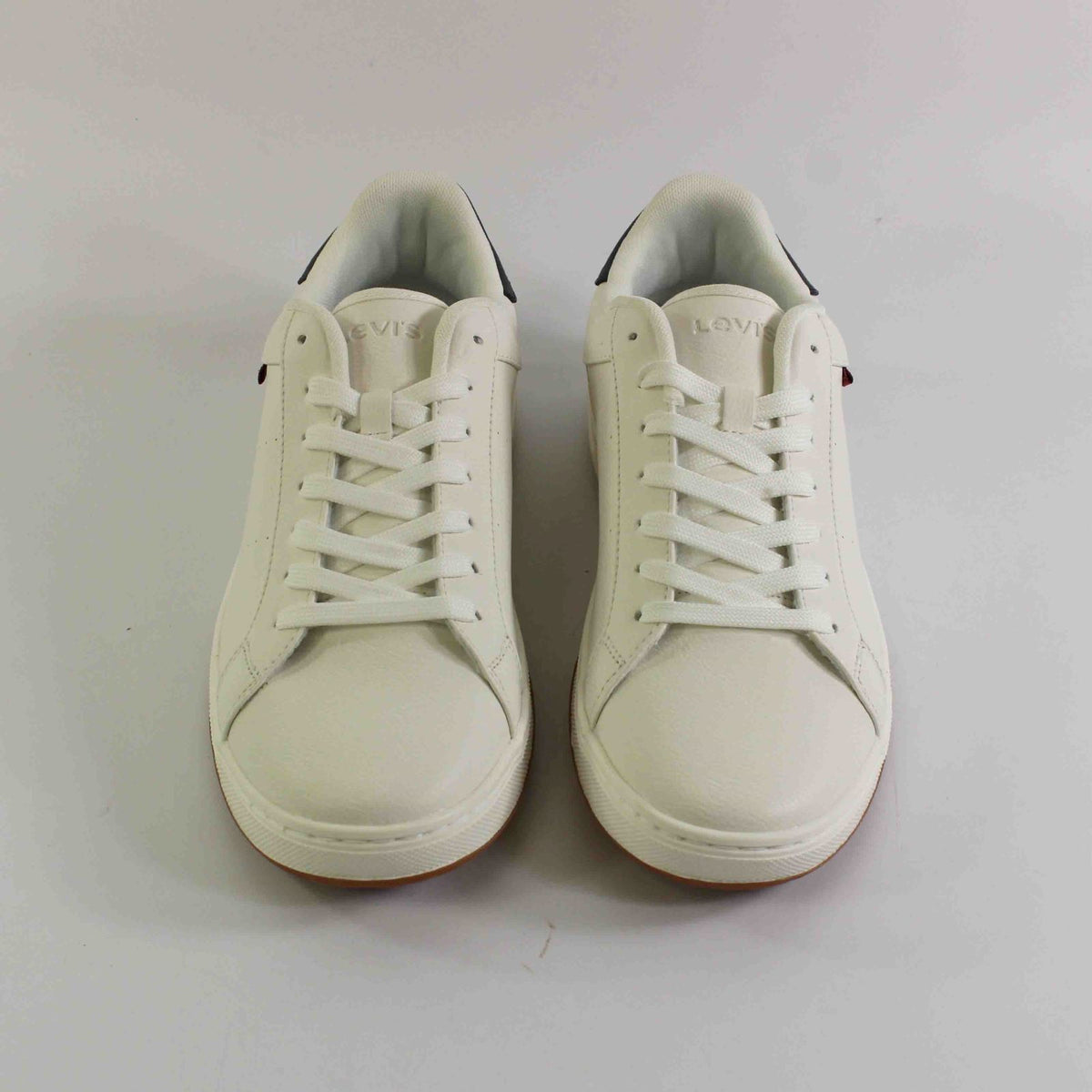 DEPORTIVA LEVIS CON CORDONES BLANCO