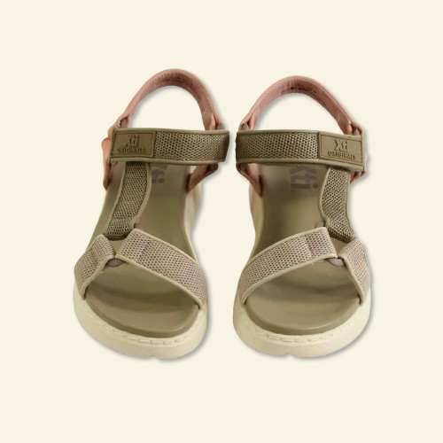 SANDALIA MULTICOLOR CON VELCRO TAUPE