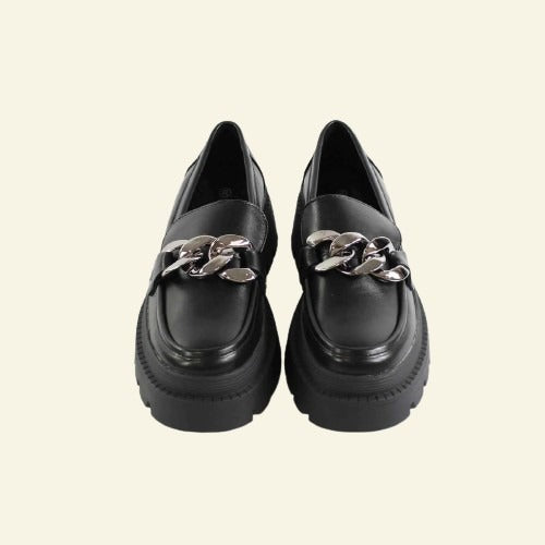 MOCASÍN FOXY UP ADORNO CADENA PLATAFORMA NEGRO