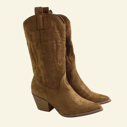 BOTA CAMPERA FOXY UP CON BORDADOS TAUPE