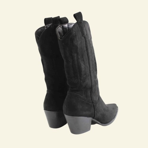 BOTA CAMPERA FOXY UP CON BORDADOS NEGRO