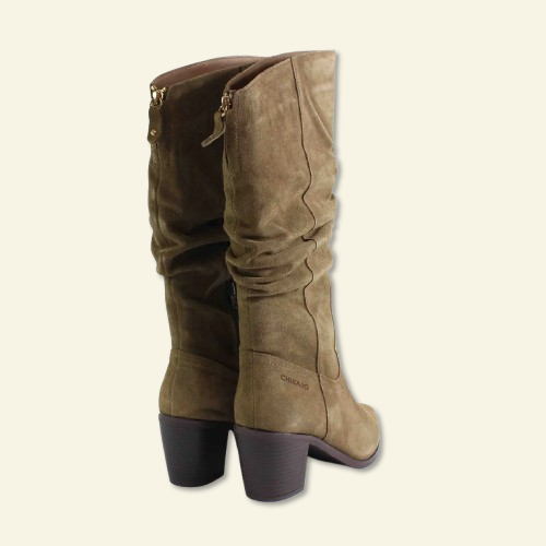 BOTA SERRAJE CHIKA10 DETALL ARRUGUES TAUPE