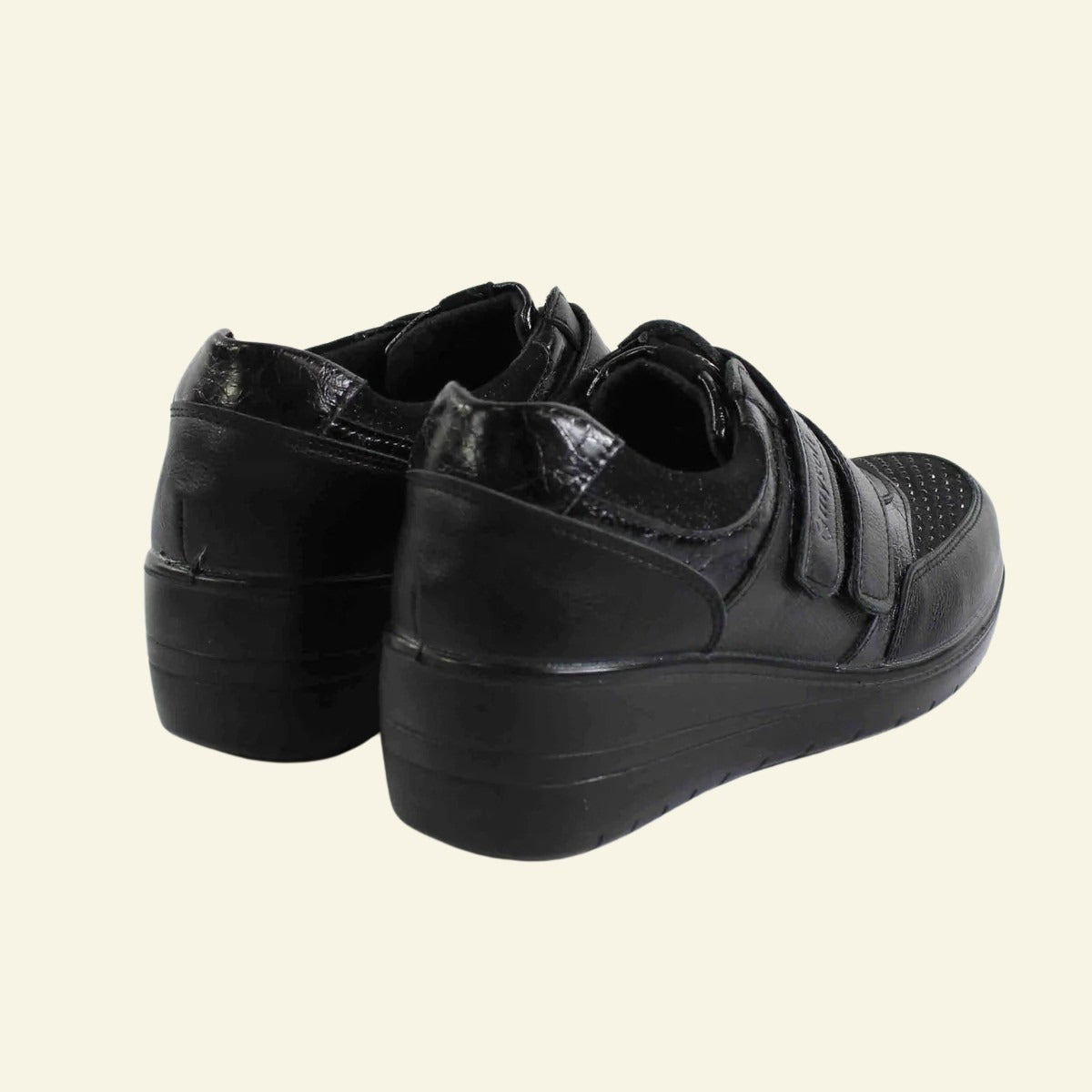 ZAPATO CONFORT MY SOFT CON VELCRO NEGRO